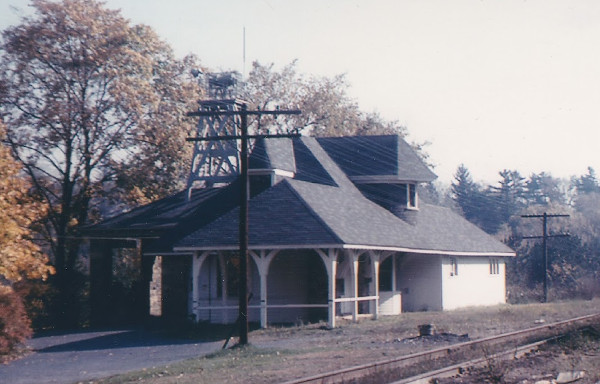 Slingerlands Train Station